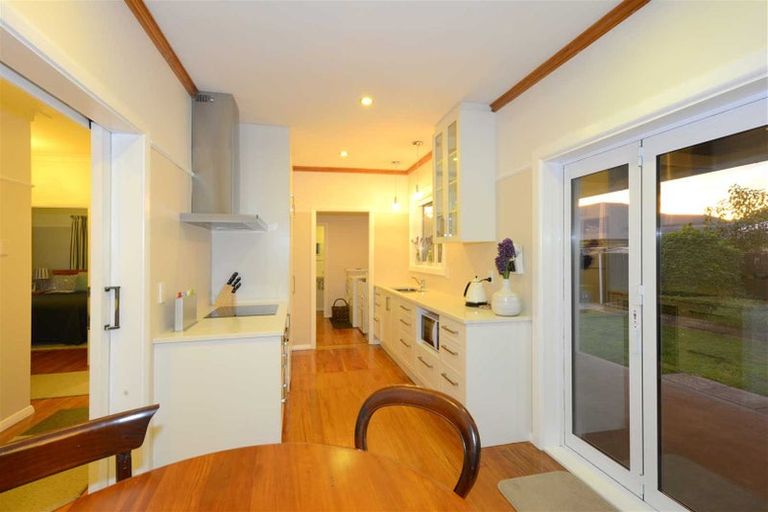 Photo of property in 60 Middlepark Road, Sockburn, Christchurch, 8042