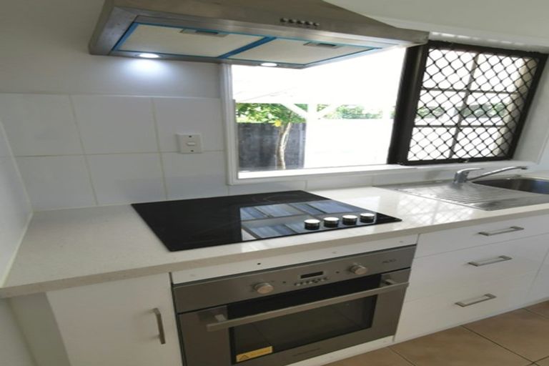 Photo of property in 1/7 Hororata Road, Hauraki, Auckland, 0622