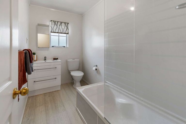 Photo of property in 155 Summerhill Drive, Fitzherbert, Palmerston North, 4410