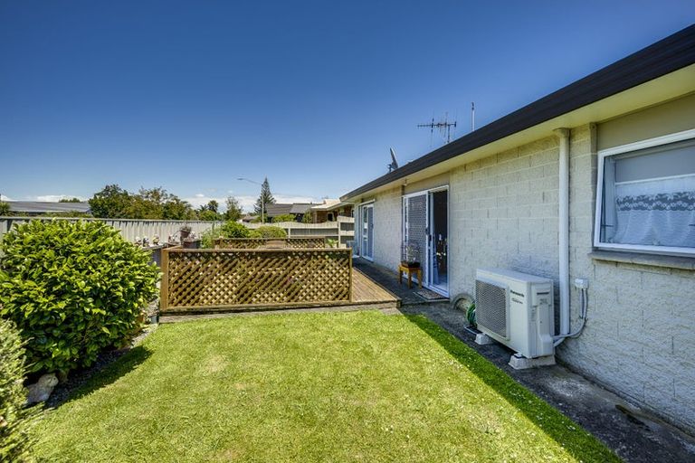 Photo of property in 2/2 Alan Styles Place, Greenmeadows, Napier, 4112