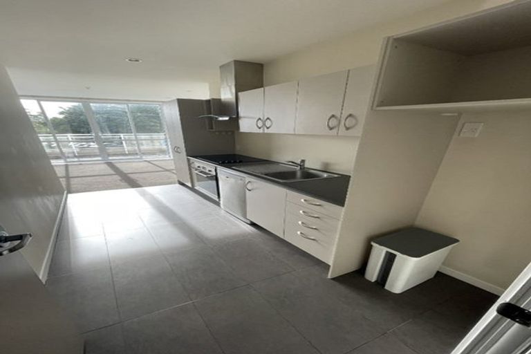 Photo of property in 3/107 Great South Road, Papakura, 2110