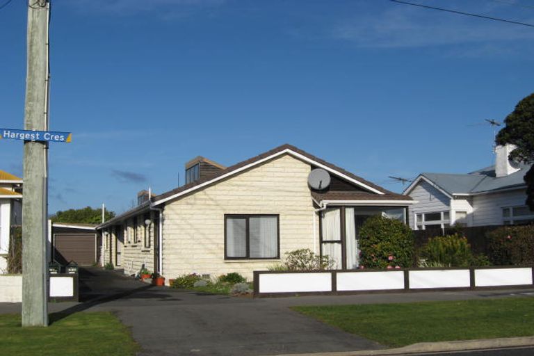 Photo of property in 33 Hargest Crescent, Saint Kilda, Dunedin, 9012