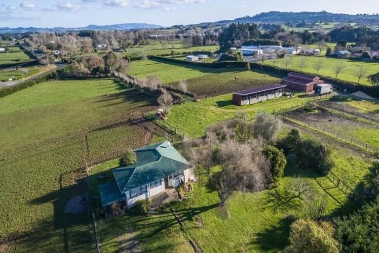 Photo of property in 92 Yates Road, Pukekohe, 2677