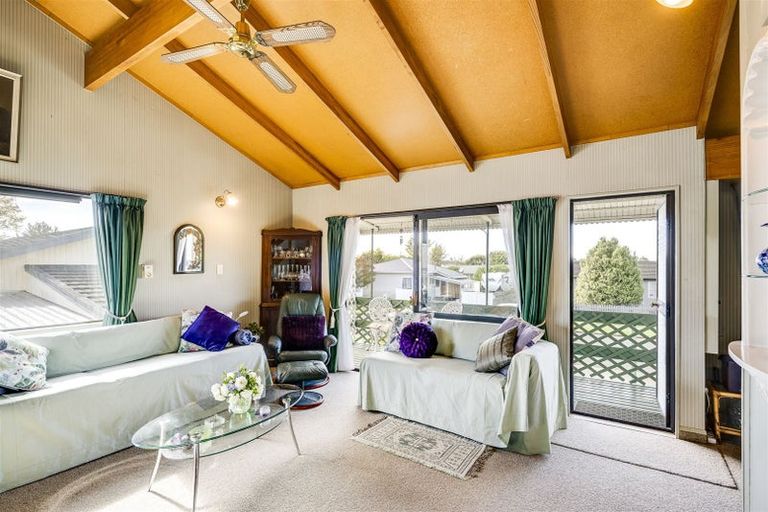 Photo of property in 28a Bowling Road, Greenmeadows, Napier, 4112