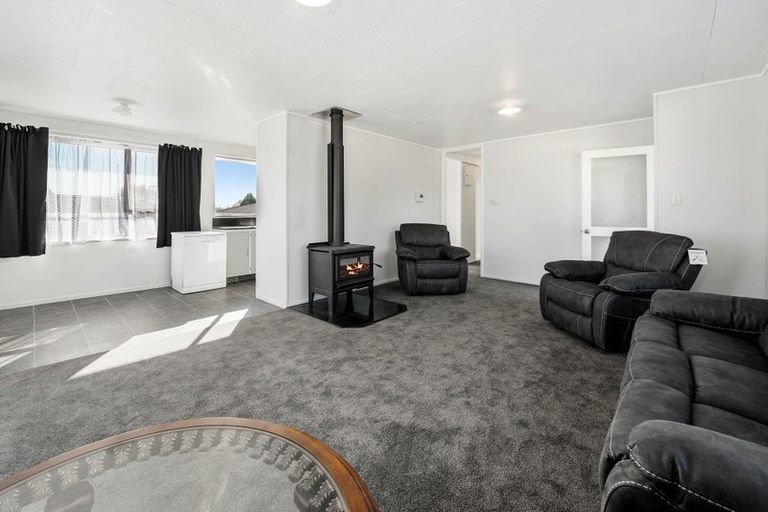 Photo of property in 7 Judith Place, Owhata, Rotorua, 3010