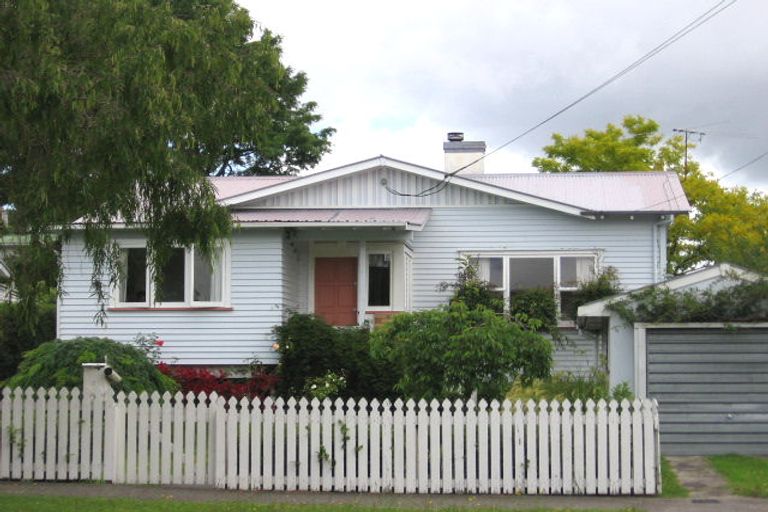 Photo of property in 6 Saltaire Street, Avondale, Auckland, 1026
