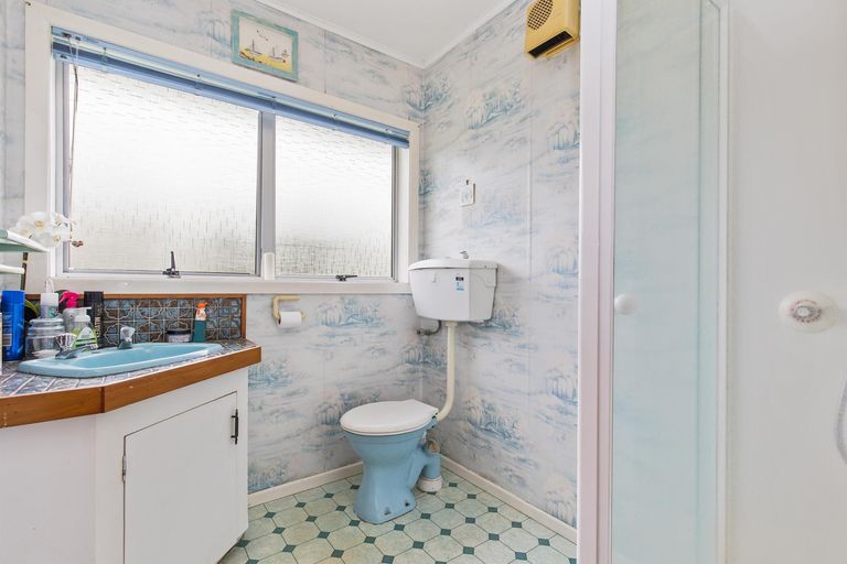 Photo of property in 1/12 Crisp Avenue, Pukekohe, 2120