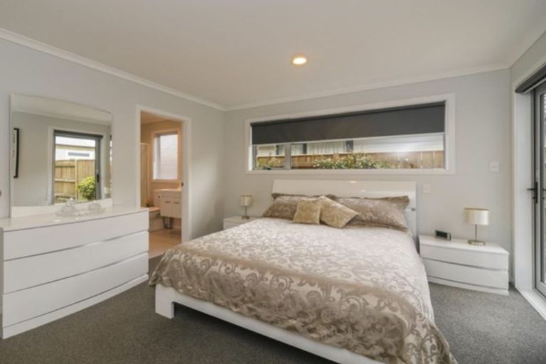 Photo of property in 48 Ward Street, Palmerston North, 4410
