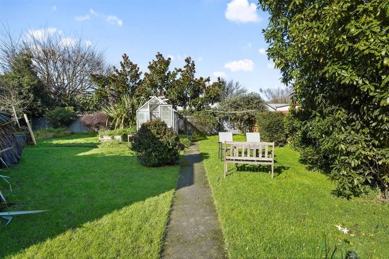 Photo of property in 232 Weston Road, Mairehau, Christchurch, 8052