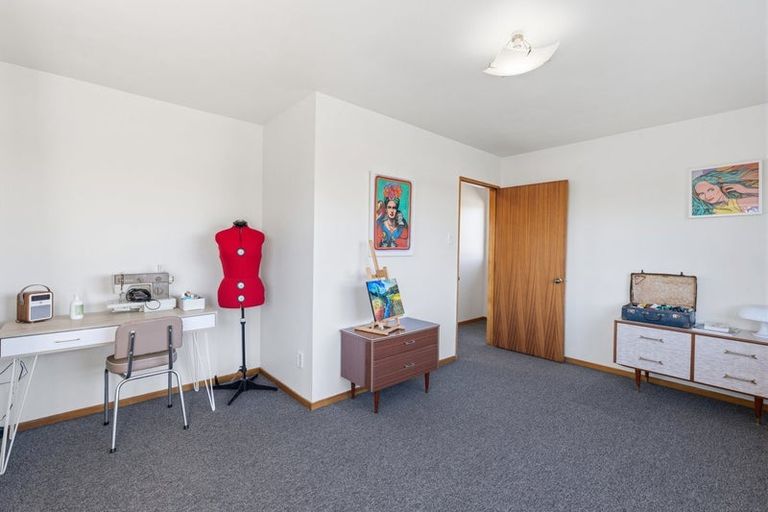Photo of property in 18 Croziers Road, St Albans, Christchurch, 8052