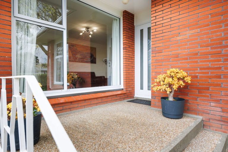 Photo of property in 393 Ruahine Street, Terrace End, Palmerston North, 4410