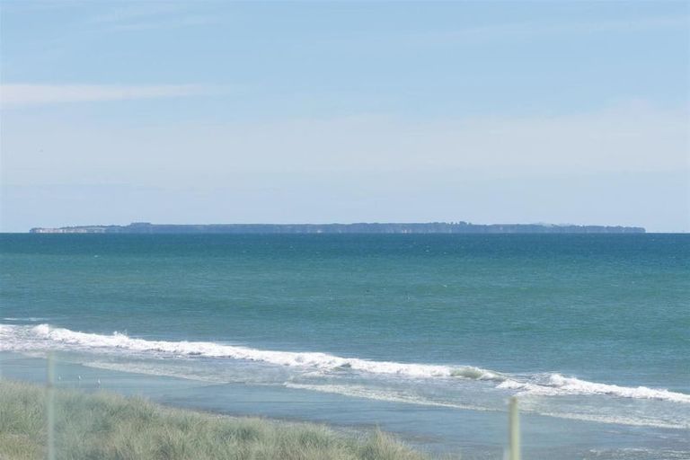 Photo of property in 65 Pukehina Parade, Pukehina, Te Puke, 3189