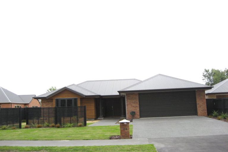 Photo of property in 134 Rothesay Road, Parklands, Christchurch, 8083