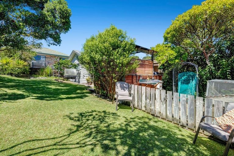 Photo of property in 28 Gilshennan Valley, Red Beach, 0932