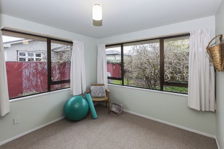 Photo of property in 68a Windermere Road, Papanui, Christchurch, 8053