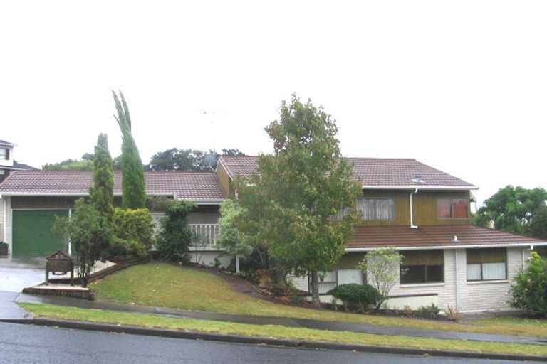 Photo of property in 11 Harper Street, Chatswood, Auckland, 0626