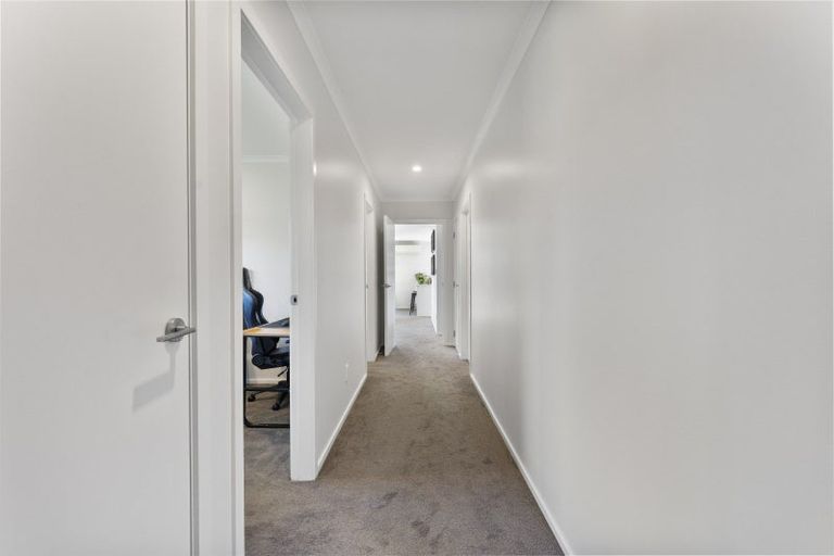 Photo of property in 68 Hinemoa Street, Levin, 5510