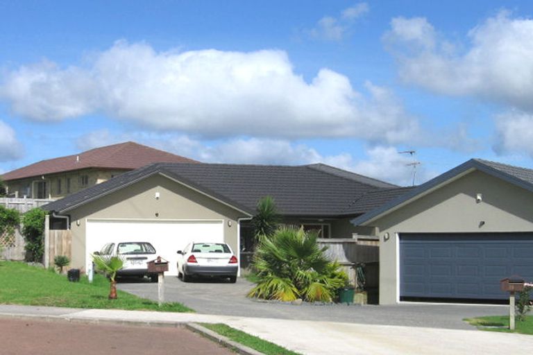 Photo of property in 25 Arlose Place, Westgate, Auckland, 0614