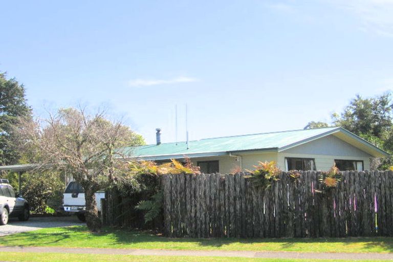 Photo of property in 42 Blomfield Street, Pukehangi, Rotorua, 3015