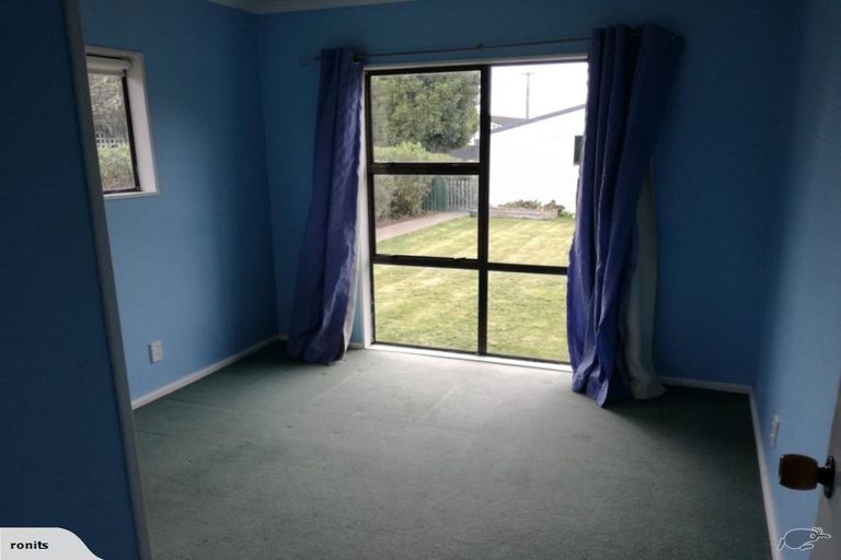 Photo of property in 115 Avonhead Road, Avonhead, Christchurch, 8042