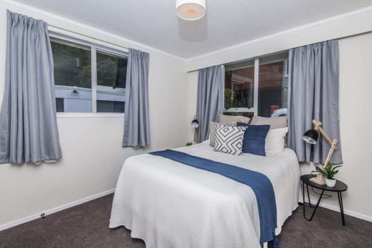 Photo of property in 1/11 Lowry Crescent, Stokes Valley, Lower Hutt, 5019