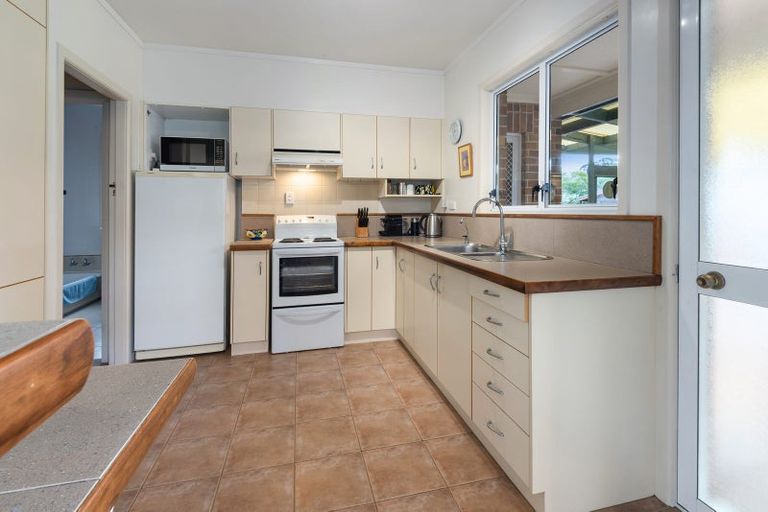 Photo of property in 13 Shortland Street, Regent, Whangarei, 0112