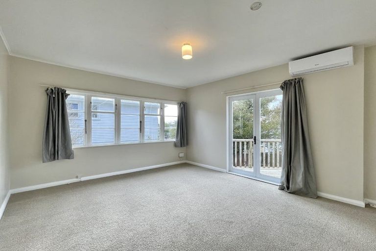 Photo of property in 18 Fraser Street, Wainuiomata, Lower Hutt, 5014