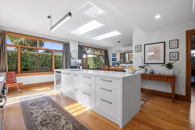 Photo of property in 152 Clyde Road, Burnside, Christchurch, 8053