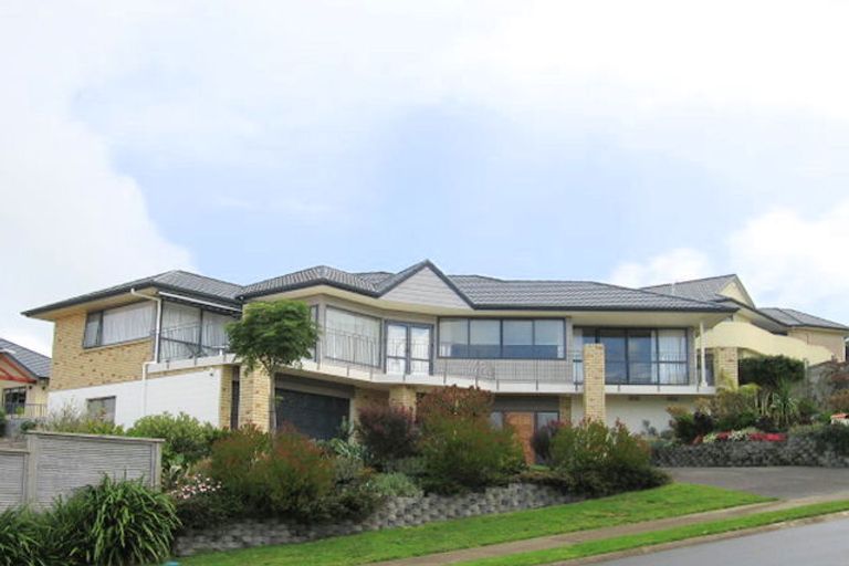 Photo of property in 3 Dorchester Place, Orewa, 0931