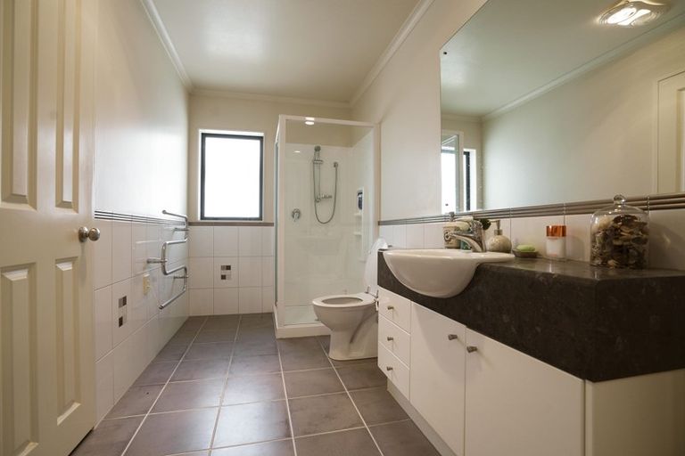 Photo of property in 8 Maybole Drive, Flat Bush, Auckland, 2016