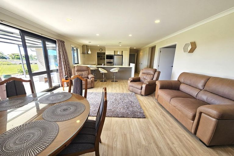 Photo of property in 12 Tatahi Cove, Papamoa Beach, Papamoa, 3118