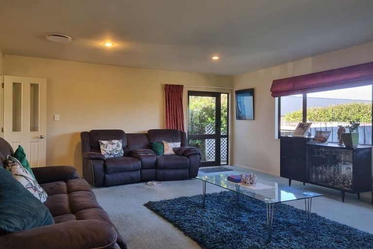 Photo of property in 36d Shelter Grove, Frankleigh Park, New Plymouth, 4310