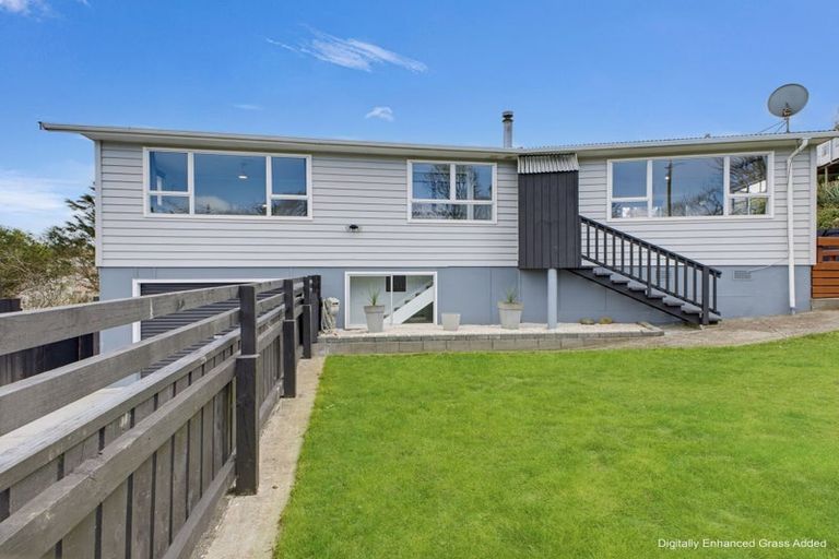 Photo of property in 2 Bromley Place, Westown, New Plymouth, 4310