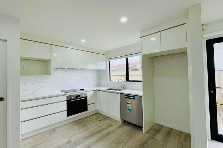 Photo of property in 1/30 Arnwood Street, Manurewa, Auckland, 2102