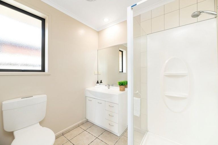 Photo of property in 23 Beachmere Place, Papamoa Beach, Papamoa, 3118