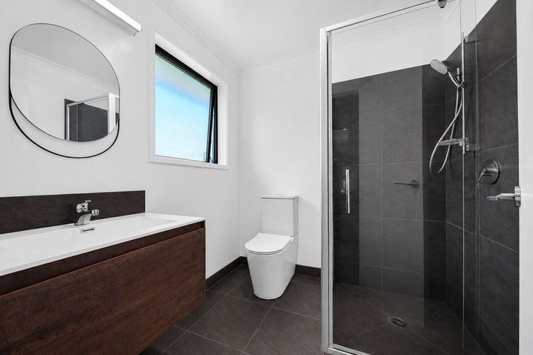 Photo of property in 30 Waituarua Drive, Takanini, 2112