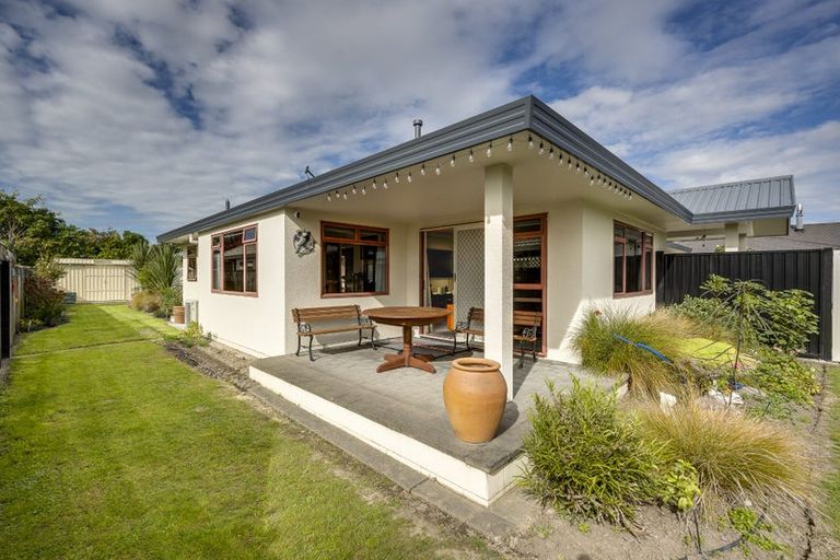 Photo of property in 8 Gresham Place, Taradale, Napier, 4112