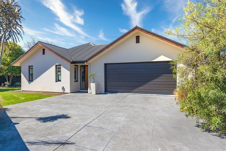 Photo of property in 7 Vangelis Lane, Mairehau, Christchurch, 8013