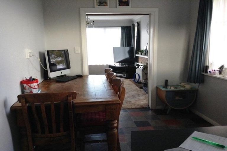 Photo of property in 1 Kauri Street, Levin, 5510