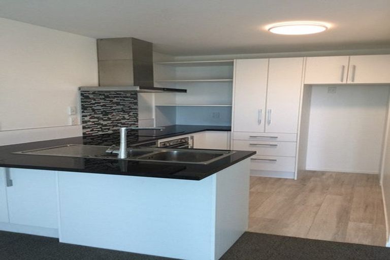 Photo of property in 1 Henriette Place, The Gardens, Auckland, 2105