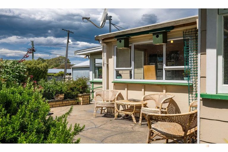 Photo of property in 17 Rugby Street, Waimate, 7924