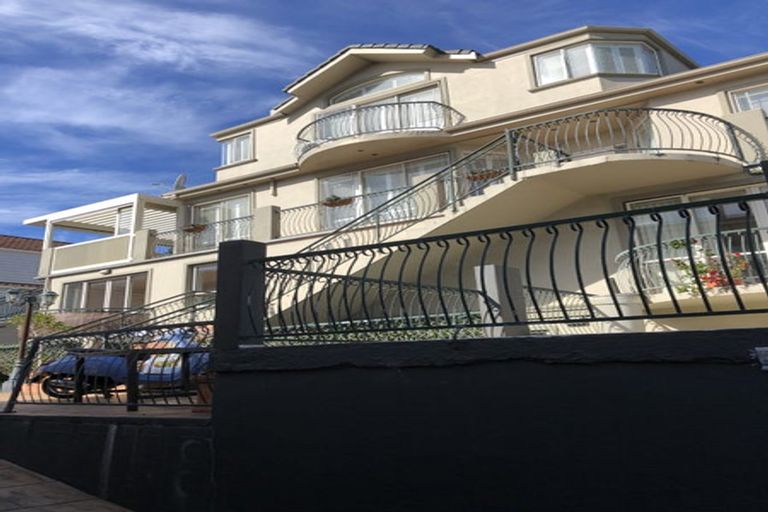 Photo of property in 45 Ellice Street, Mount Victoria, Wellington, 6011