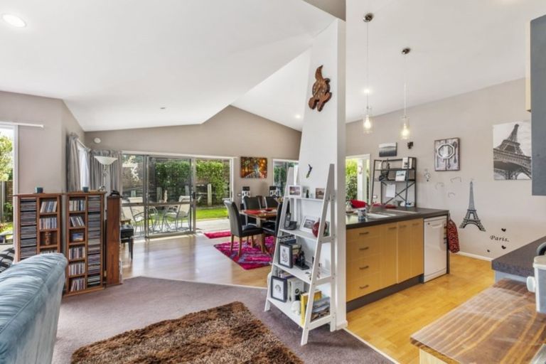 Photo of property in 6 Goldfinch Place, Welcome Bay, Tauranga, 3112