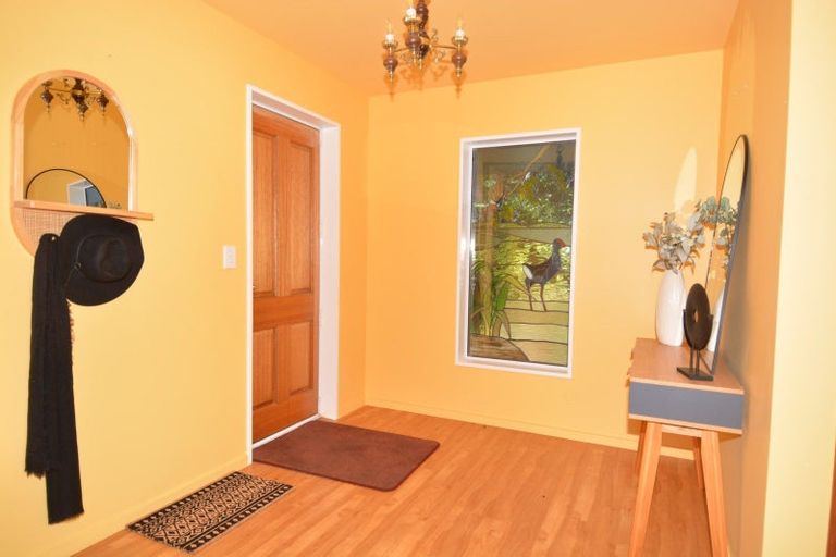 Photo of property in 33 Rakiura Parade, Otatara, Invercargill, 9879