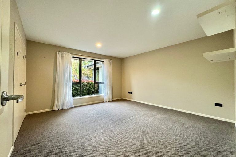 Photo of property in 45 Harry Dreadon Road, Opaheke, Papakura, 2584