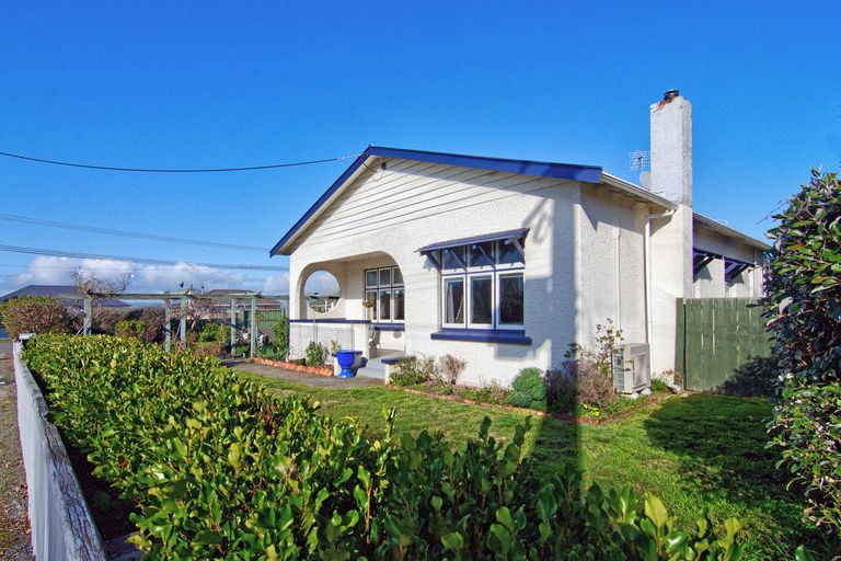 Photo of property in 1 Vivian Street, Solway, Masterton, 5810