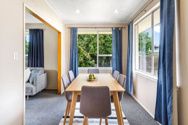 Photo of property in 6 Bidwell Place, Hillmorton, Christchurch, 8025