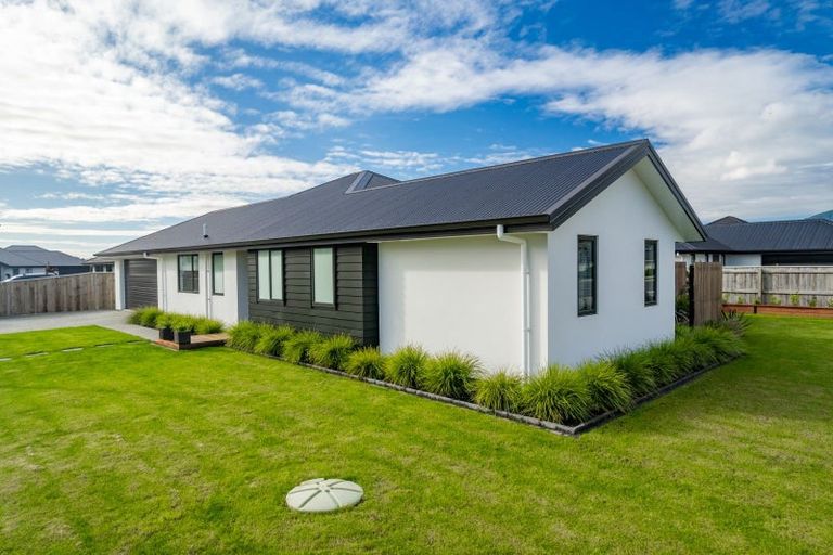 Photo of property in 2 Youngberry Drive, Richmond, 7020