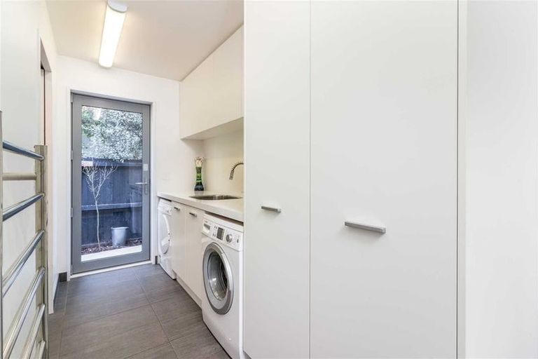 Photo of property in 108 Bryndwr Road, Bryndwr, Christchurch, 8052