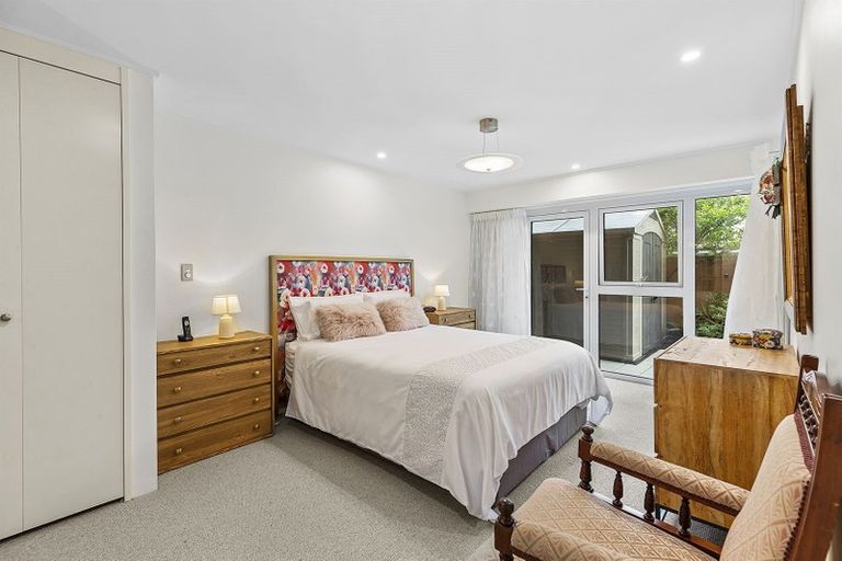 Photo of property in Highwic, 1/32 Hobson Street, Thorndon, Wellington, 6011